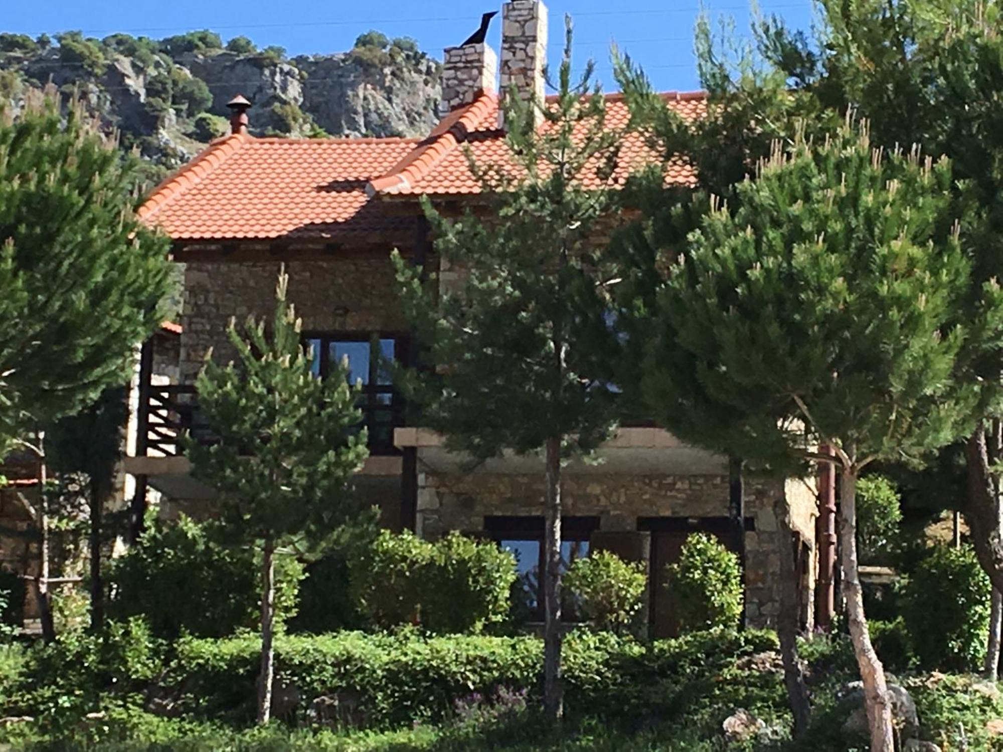 Georgio'S V Chalet Kalavrita Екстер'єр фото